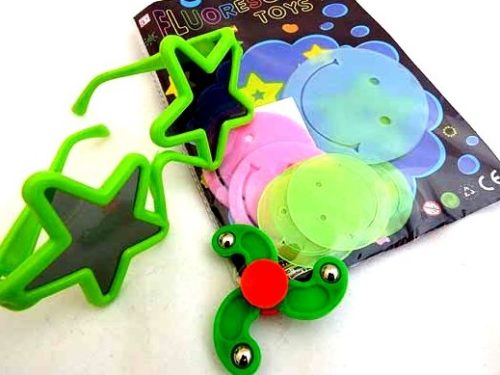 Fidget Spinner & Glow in the Dark Smiley Faces Party Bag